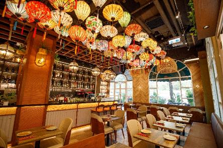 Bistro Hoi An Celebrates Summer with Record-Breaking B&aacute;nh M&igrave; and Seasonal Vietnamese Delights